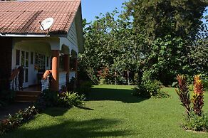 Colonial Residence