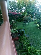 Colonial Residence