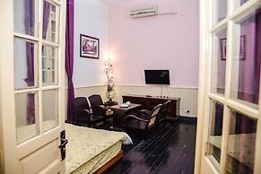 Hanah's Tiny Hanoi Homestay