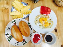 Hanah's Tiny Hanoi Homestay