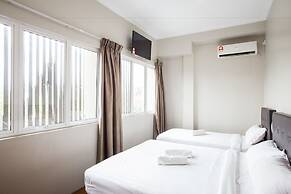 Moment Hotel