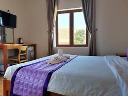 Pink House Homestay