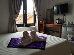 Pink House Homestay