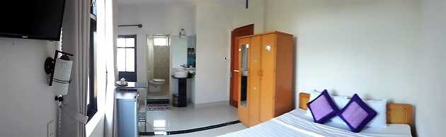 Pink House Homestay