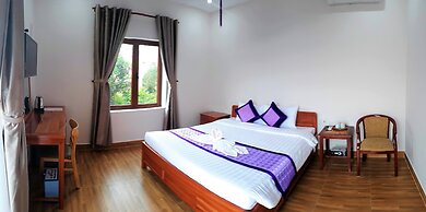 Pink House Homestay