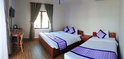 Pink House Homestay