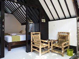 Gili Turtle Beach Resort