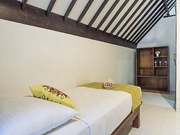 Gili Turtle Beach Resort