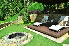 West 35 Eco Mountain Resort