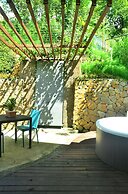 West 35 Eco Mountain Resort