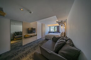 Watermark Hotel