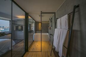 Watermark Hotel