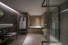 Watermark Hotel