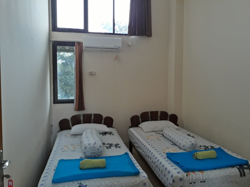 Imam Bonjol Hostel