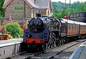 The Hopton Crown