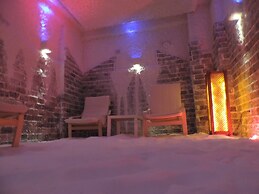Akbak Otel