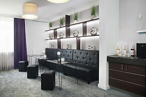 Central Hotel