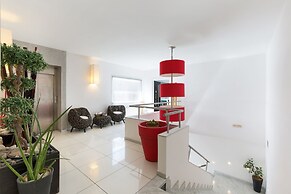 Silver Hotel