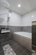 Karat Hotel