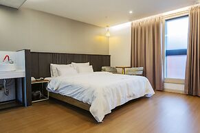 Karat Hotel