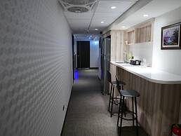 Ours Inn II