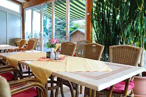 Arcus Hotel