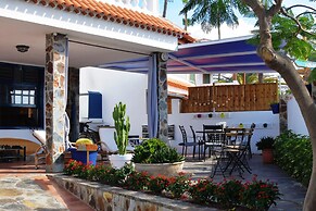 Endless Summer Hostel - Adults Only