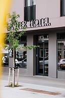 Exeter Hotel