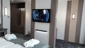 Hotel ZENA beauty & shopping center