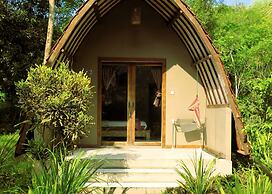 Apit Lawang Villas