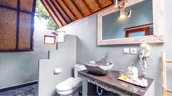Apit Lawang Villas