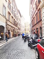 Bye Bye Roma Pantheon Suite