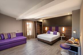 The Republic Hotel