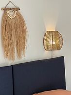 Avra Boutique