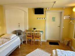 Skeppsdockans Camping & Vandrarhem