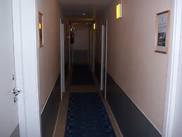 Vandrarhemmet Mangelgården - Hostel