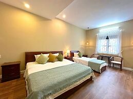 fullhouse hoian