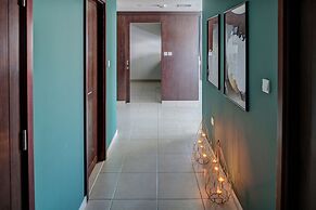 Luxury Staycation - The Residences Tower