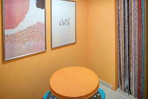 Luxury Staycation - Continental Tower