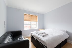 Birmingham Serviced Apartment - The Qube