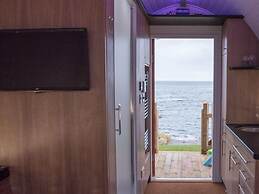 Door to the Shore - Seafront Cottages