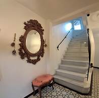 The White Swan Suites Beyoglu