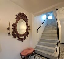 The White Swan Suites Beyoglu
