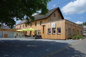 Race & Rest Apartments