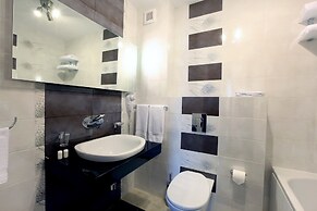 Ambiance Hotel