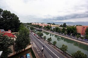 Ambiance Hotel