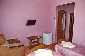 Tikhaya Gavan Guest House