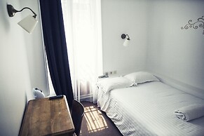 The Old Hotel Ravel