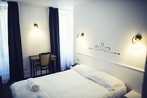 The Old Hotel Ravel