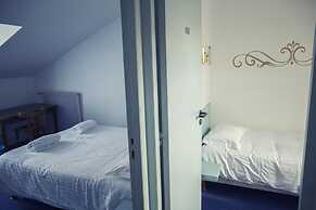 The Old Hotel Ravel